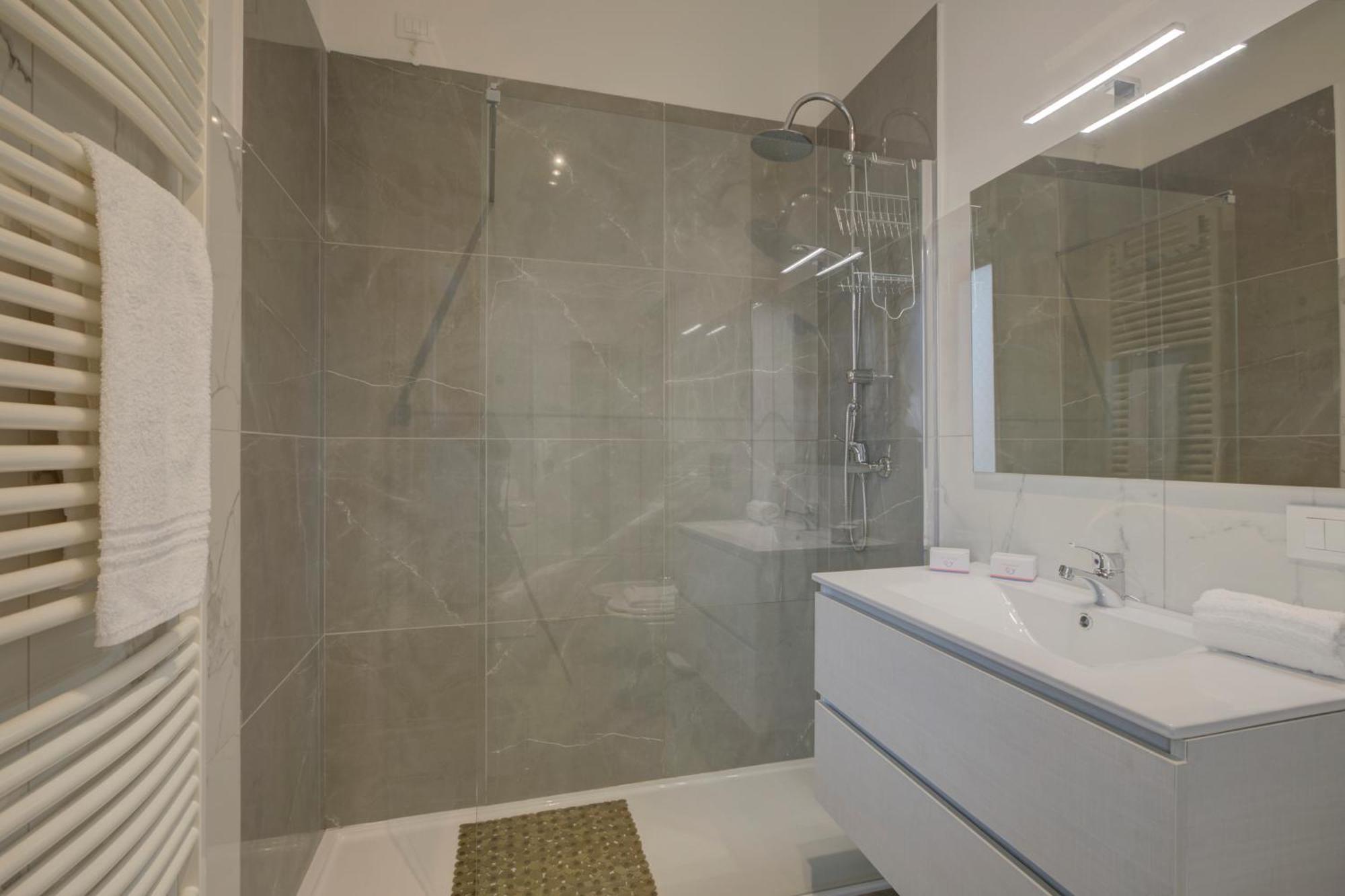 Casa Milly - Happy Rentals Desenzano del Garda Dış mekan fotoğraf