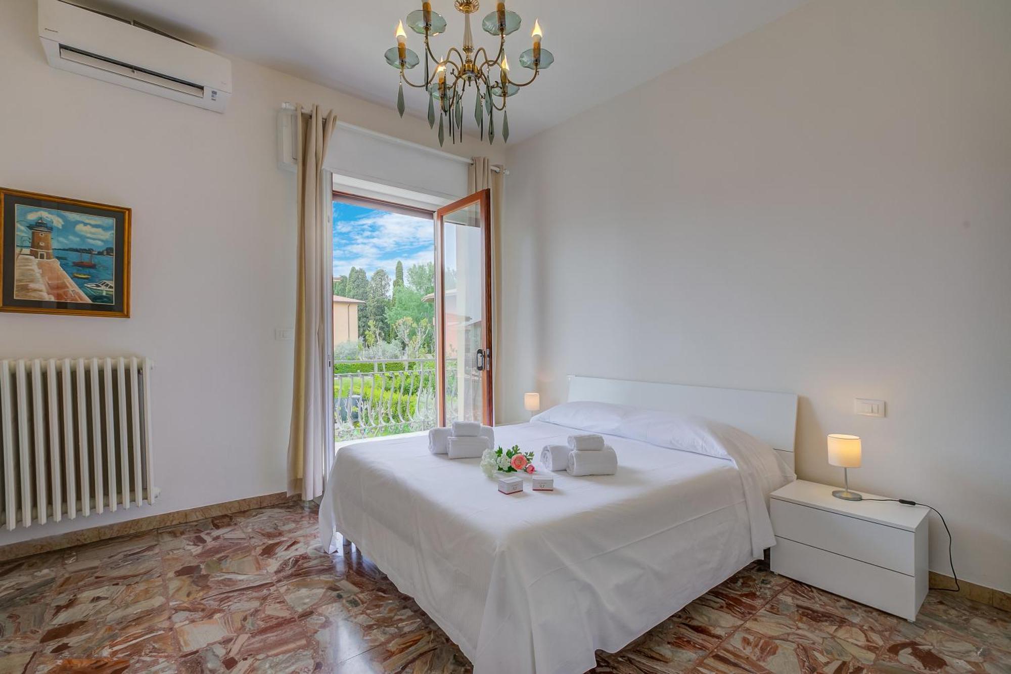 Casa Milly - Happy Rentals Desenzano del Garda Dış mekan fotoğraf