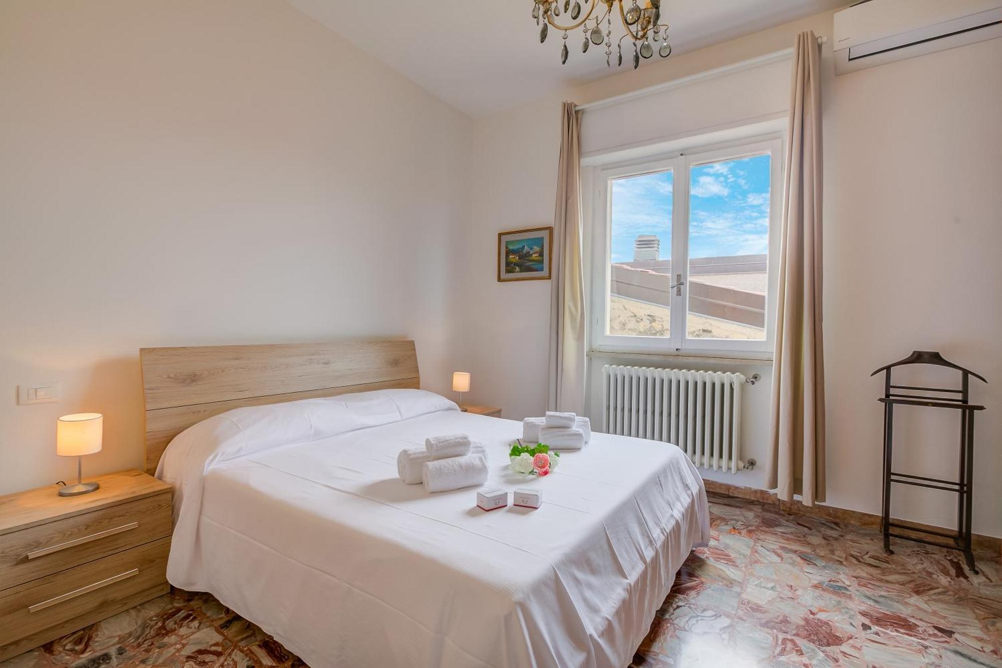 Casa Milly - Happy Rentals Desenzano del Garda Dış mekan fotoğraf